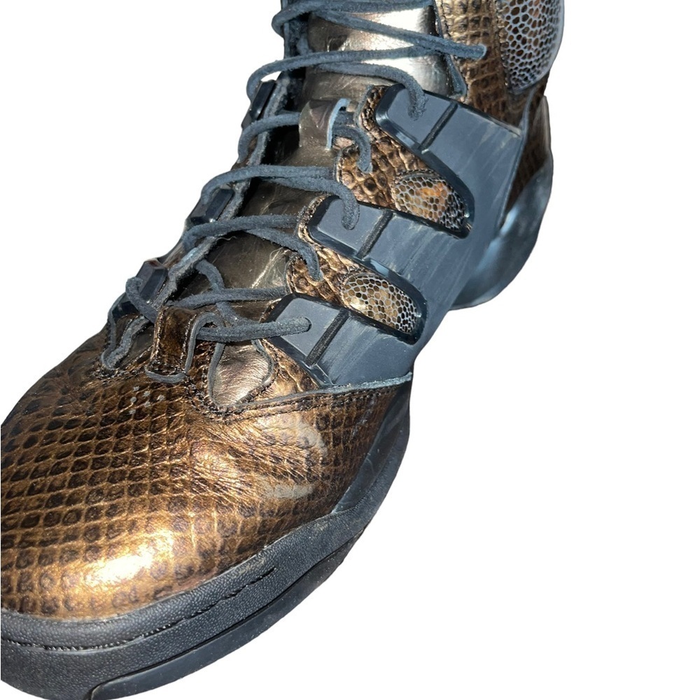 Teyana Taylor x Adidas Originals Harlem Promo Shoes. Size 9 GUC comes with box - Picture 15 of 15